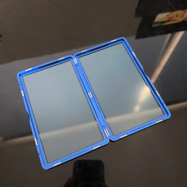 Arc Opening Anti-Slip Grip Magnetic Case